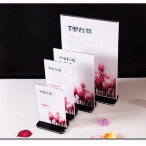 Kệ menu mica A4 đế tam giác liền KMN-2811